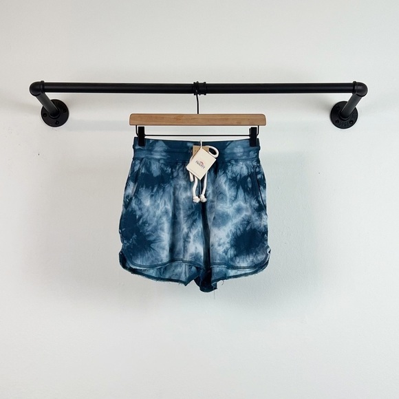 NWT Faherty Go Easy Tie Dye Drawstring Cotton Terry Shorts - Picture 5 of 9